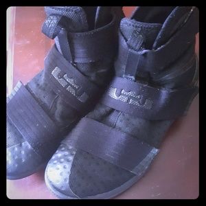 Men's size 12 LeBron sneakers